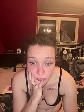 Snapshot of milabandolero chatting on February 6, 10:43 pm milabandolero online show from February 6, 10:43 pm