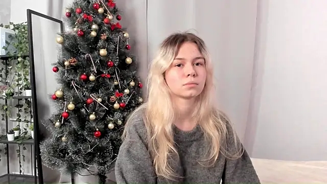 Snapshot of JettaHakey chatting on December 26, 1:21 pm JettaHakey online show from December 26, 1:21 pm