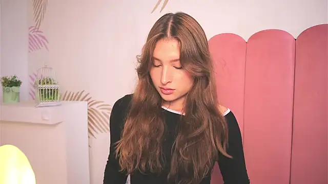 Daisha Riley online show from March 6, 4:07 pm