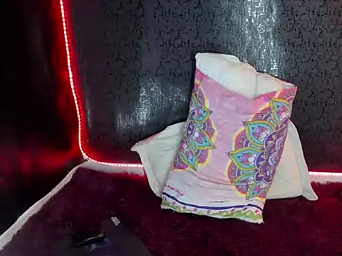 katizaldana online show from February 5, 4:16 am