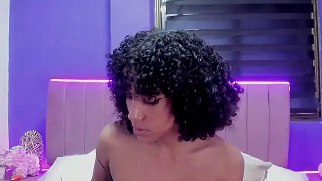 CintiaWalker online show from March 23, 1:15 pm