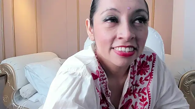 PerlaPreciosa online show from October 9, 3:59 am