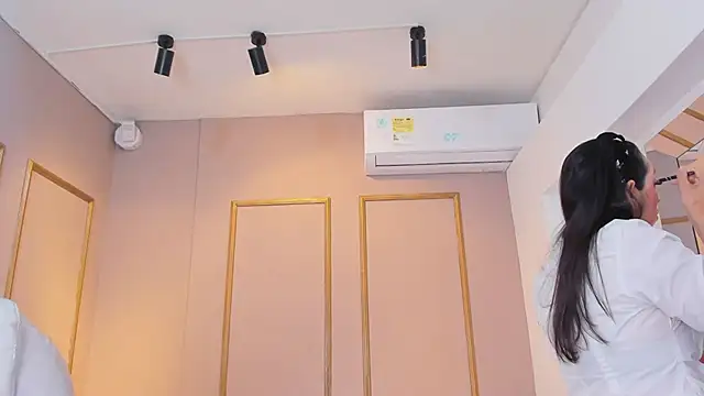 PerlaPreciosa online show from February 7, 4:05 am