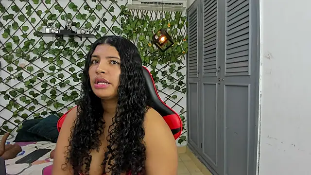 dani-lue online show from January 15, 1:16 pm