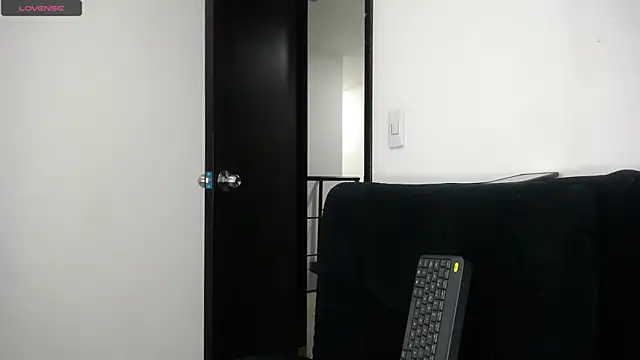 Snapshot of AbrilSonne chatting on September 11, 12:22 am AbrilSonne online show from September 11, 12:22 am