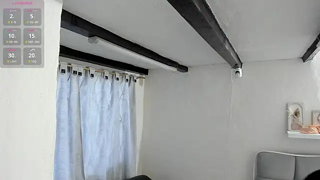 Chlooe Zoe online show from November 9, 11:19 am