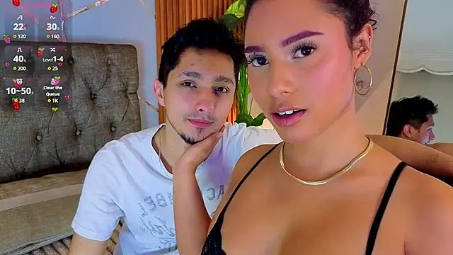 Snapshot of charlottee_white chatting on June 25, 9:08 pm charlottee white online show from June 25, 9:08 pm