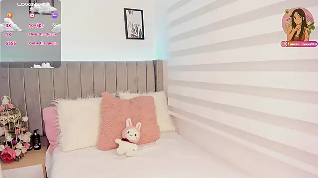 Snapshot of vanesa_moon__ chatting on July 21, 12:02 am vanesa moon online show from July 21, 12:02 am