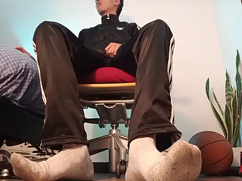 Snapshot of codysmith chatting on February 24, 1:09 pm codysmith online show from February 24, 1:09 pm