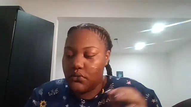 Snapshot of Kbaby337 chatting on December 16, 7:35 am Kbaby337 online show from December 16, 7:35 am