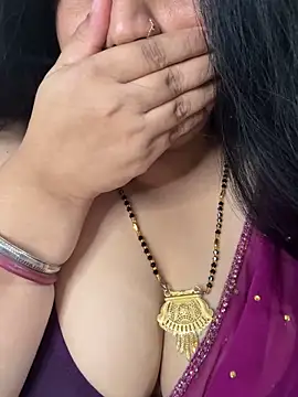 Snapshot of FlatVincy4 chatting on October 1, 8:53 am FlatVincy4 online show from October 1, 8:53 am