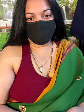 Snapshot of FlatVincy4 chatting on October 8, 9:07 am FlatVincy4 online show from October 8, 9:07 am