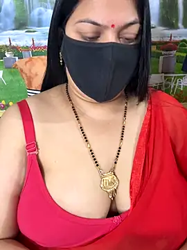 Snapshot of FlatVincy4 chatting on November 9, 4:22 am FlatVincy4 online show from November 9, 4:22 am