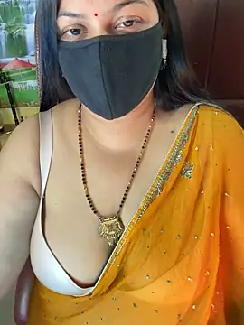 Snapshot of FlatVincy4 chatting on November 21, 1:32 pm FlatVincy4 online show from November 21, 1:32 pm