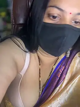 Snapshot of FlatVincy4 chatting on December 2, 4:29 am FlatVincy4 online show from December 2, 4:29 am