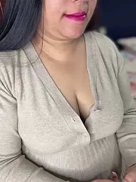 Snapshot of FlatVincy4 chatting on December 4, 4:38 pm FlatVincy4 online show from December 4, 4:38 pm