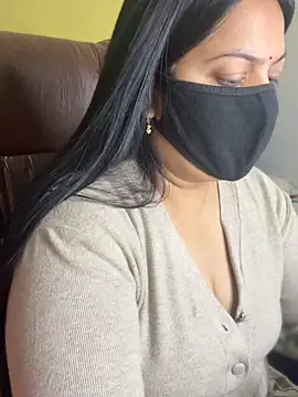 Snapshot of FlatVincy4 chatting on December 16, 6:51 am FlatVincy4 online show from December 16, 6:51 am