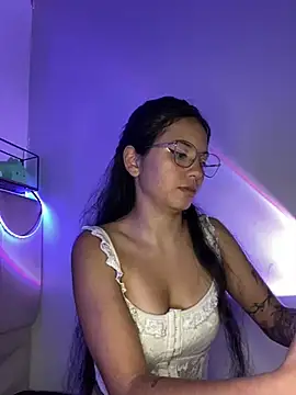 Snapshot of Rosita_forever_ chatting on February 15, 5:50 pm Rosita forever online show from February 15, 5:50 pm