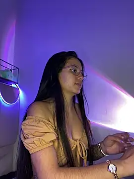 Snapshot of Rosita_forever_ chatting on February 17, 10:03 pm Rosita forever online show from February 17, 10:03 pm