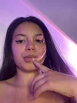 Snapshot of Rosita_forever_ chatting on February 20, 9:09 pm Rosita forever online show from February 20, 9:09 pm