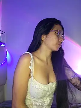 Snapshot of Rosita_forever_ chatting on March 4, 3:48 pm Rosita forever online show from March 4, 3:48 pm