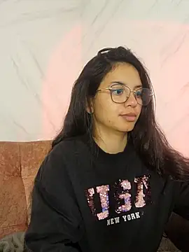 Snapshot of Rosita_forever_ chatting on March 12, 7:57 am Rosita forever online show from March 12, 7:57 am