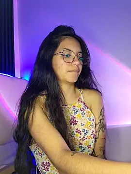 Snapshot of Rosita_forever_ chatting on March 22, 7:20 pm Rosita forever online show from March 22, 7:20 pm