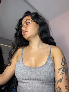 Rosita forever  online show from June 1, 3:14 pm