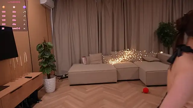 Amelyisthatyou online show from April 13, 2:39 am