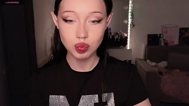 MoranaMissGod online show from April 8, 3:12 pm