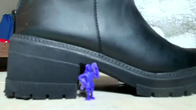 Snapshot of marisol1977hot chatting on November 13, 2:54 am marisol1977hot online show from November 13, 2:54 am