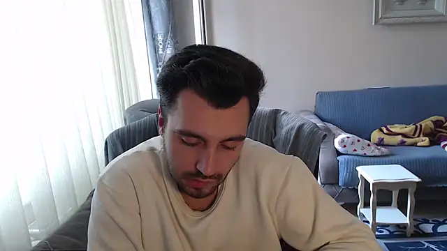 handsomeee04 online show from October 25, 1:07 pm