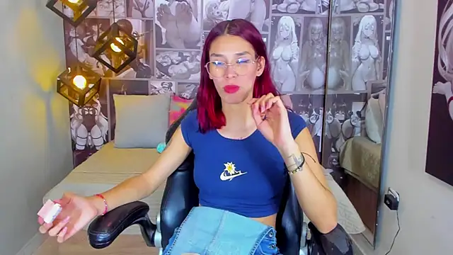 Snapshot of Nicole_Angels_ chatting on January 9, 2:07 pm Nicole Angels online show from January 9, 2:07 pm