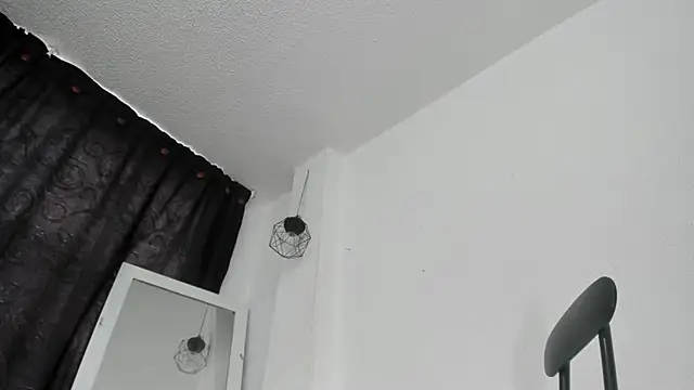 Snapshot of marianneloveee chatting on January 26, 6:37 pm marianneloveee online show from January 26, 6:37 pm