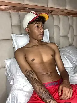 Snapshot of Boy_cock18 chatting on January 26, 10:35 pm Boy cock18 online show from January 26, 10:35 pm