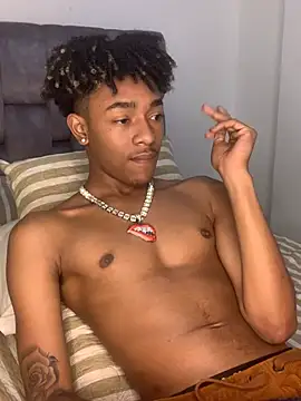 Snapshot of Boy_cock18 chatting on March 5, 6:33 am Boy cock18 online show from March 5, 6:33 am