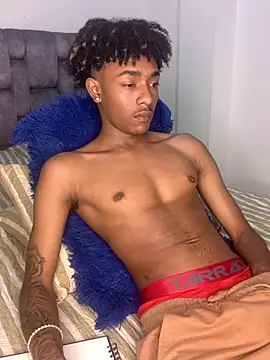 Snapshot of Boy_cock18 chatting on March 18, 1:32 am Boy cock18 online show from March 18, 1:32 am