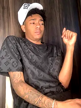 Snapshot of Boy_cock18 chatting on November 4, 10:47 am Boy cock18 online show from November 4, 10:47 am