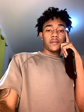 Snapshot of Boy_cock18 chatting on November 16, 7:03 am Boy cock18 online show from November 16, 7:03 am