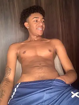 Snapshot of Boy_cock18 chatting on November 17, 7:41 pm Boy cock18 online show from November 17, 7:41 pm