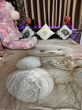 Snapshot of Little__Lia chatting on November 26, 1:45 pm Little Lia online show from November 26, 1:45 pm