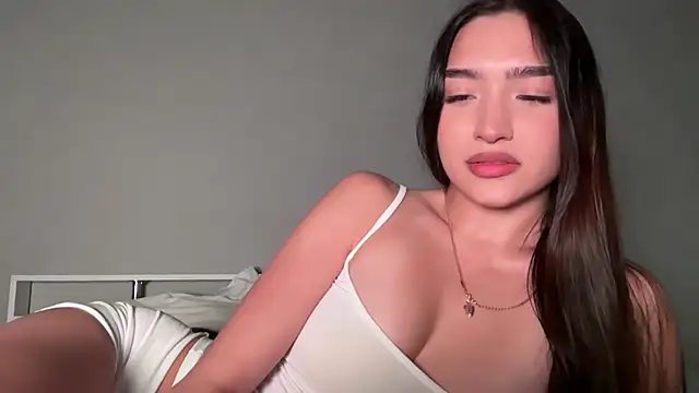 MilenaMilven online show from April 9, 8:25 pm