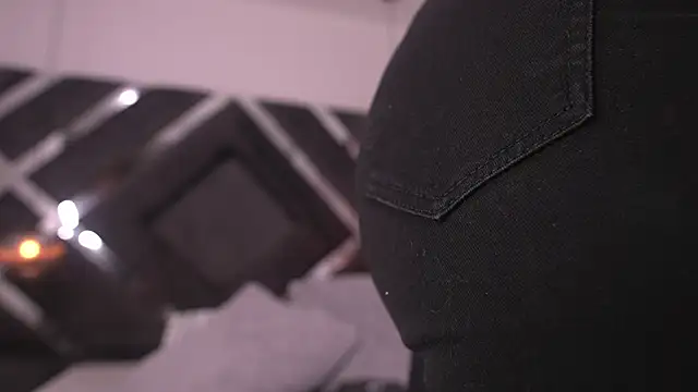 Snapshot of sam_lewins chatting on November 1, 7:16 pm sam lewins online show from November 1, 7:16 pm