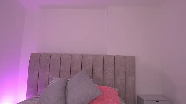 Snapshot of sam_lewins chatting on November 4, 7:24 pm sam lewins online show from November 4, 7:24 pm