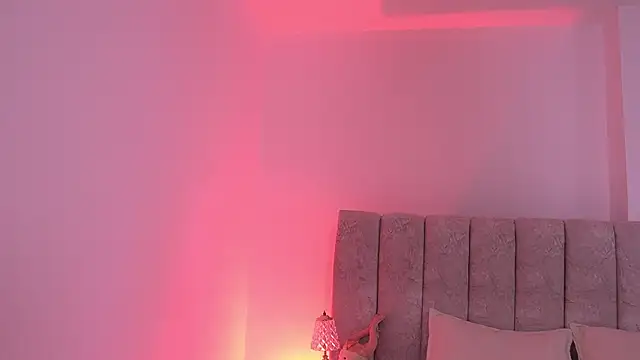 Snapshot of sam_lewins chatting on December 19, 7:32 pm sam lewins online show from December 19, 7:32 pm