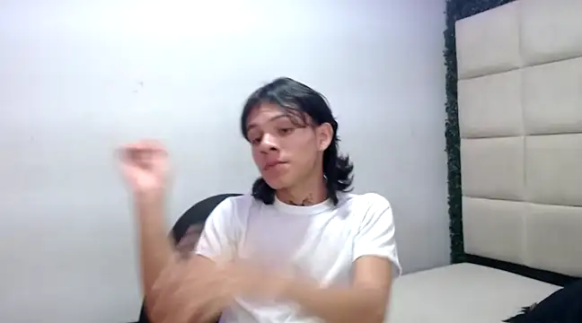 andy dan18 online show from February 1, 3:52 am