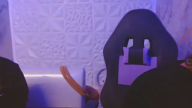 andy dan18 online show from March 12, 8:26 pm