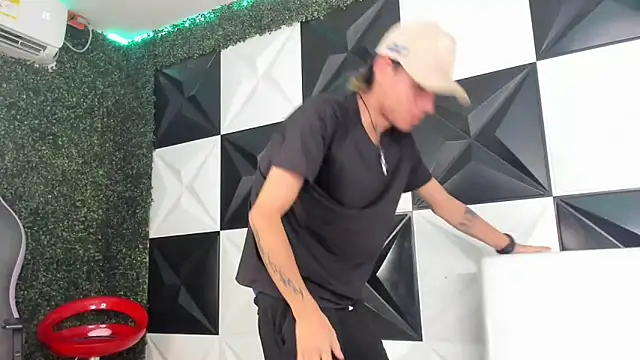 andy dan18 online show from March 26, 8:47 pm