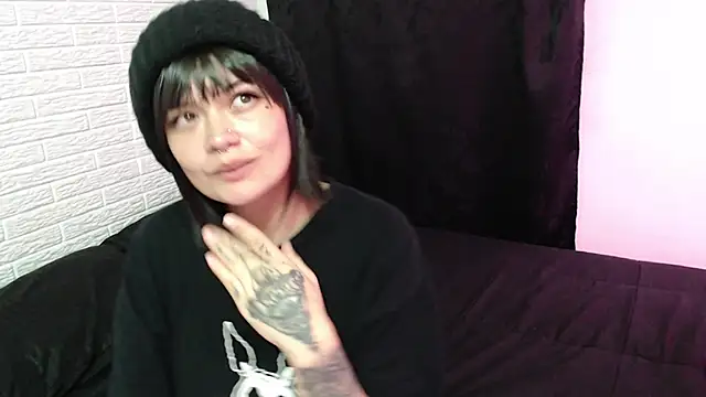 rousstattoo online show from December 29, 1:34 am