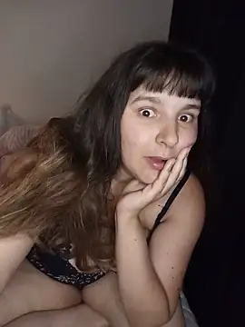 Snapshot of Heleneecesmecs2 chatting on June 7, 9:51 pm Heleneecesmecs2 online show from June 7, 9:51 pm